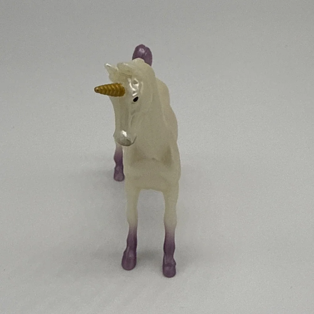 Breyer Mini White & Purple‎ Unicorn